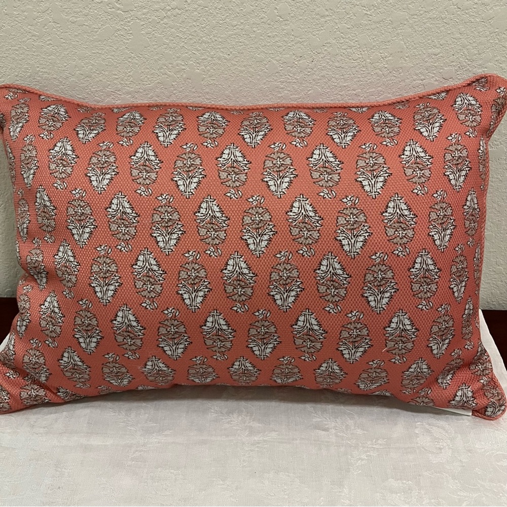 Anthropologie NWT “Sold Out” Isadora Pink & Coral Mix Print Floral Pillow - Picture 7 of 11
